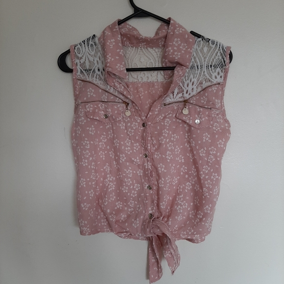 Shirt - Picture 2 of 3